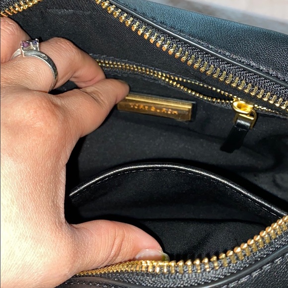 ❌SOLD❌Tory Burch Fleming Soft Camera Bag - Picture 2 of 5